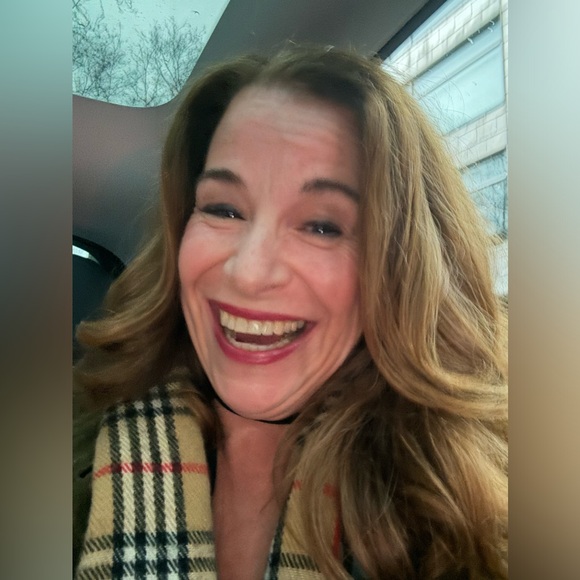 Meet your Posher, Brooke - Picture 7 of 8